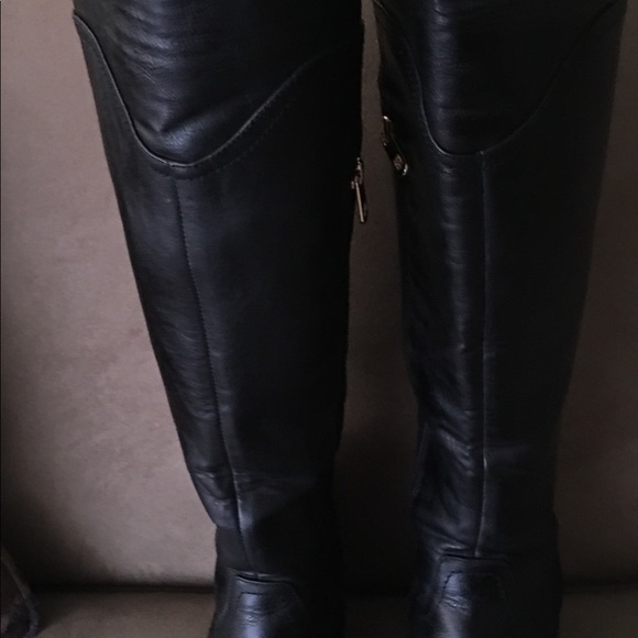 Boots - Picture 1 of 4